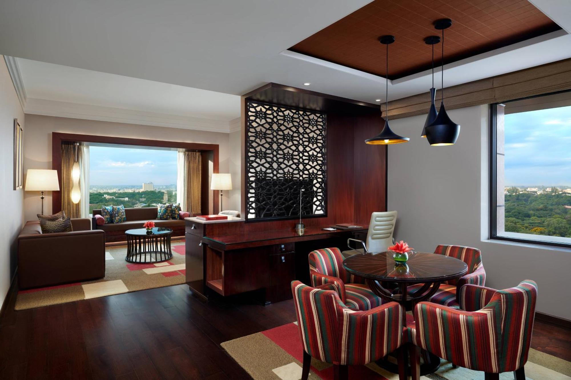 Jw Marriott Hotel Bengaluru מראה חיצוני תמונה